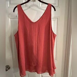 22W Elegant Coral Sleeveless layered V-neck tank top
